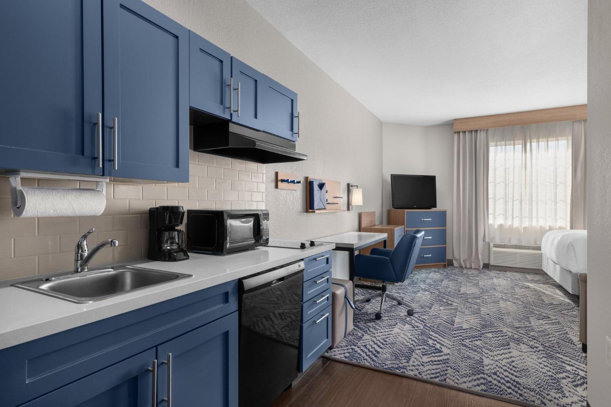 Candlewood Suites Alexandria By Ihg Exterior foto