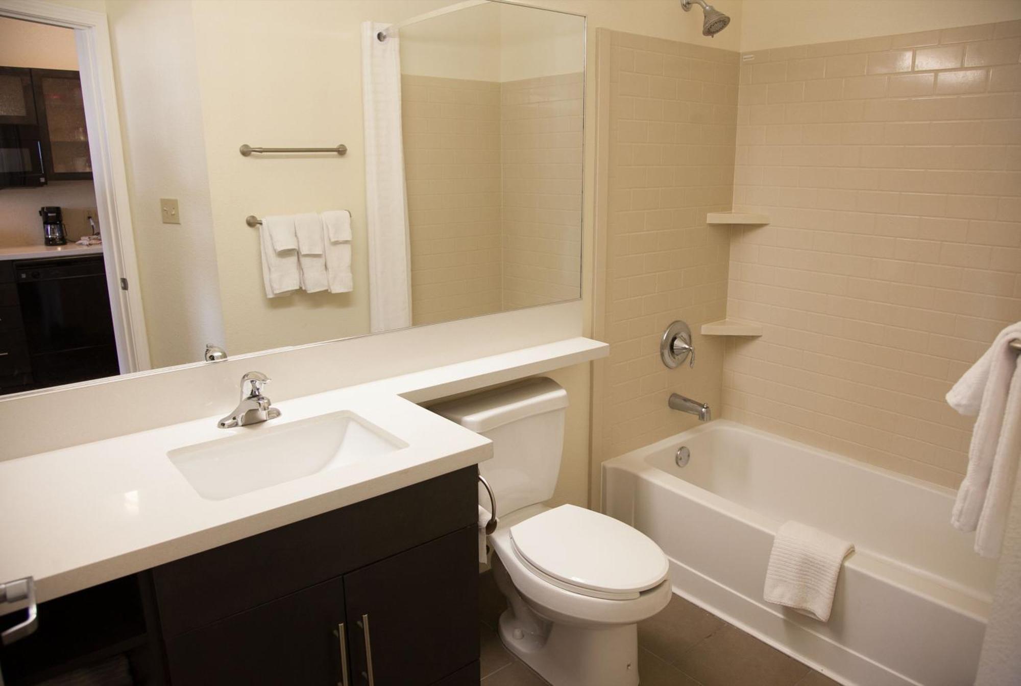 Candlewood Suites Alexandria By Ihg Exterior foto