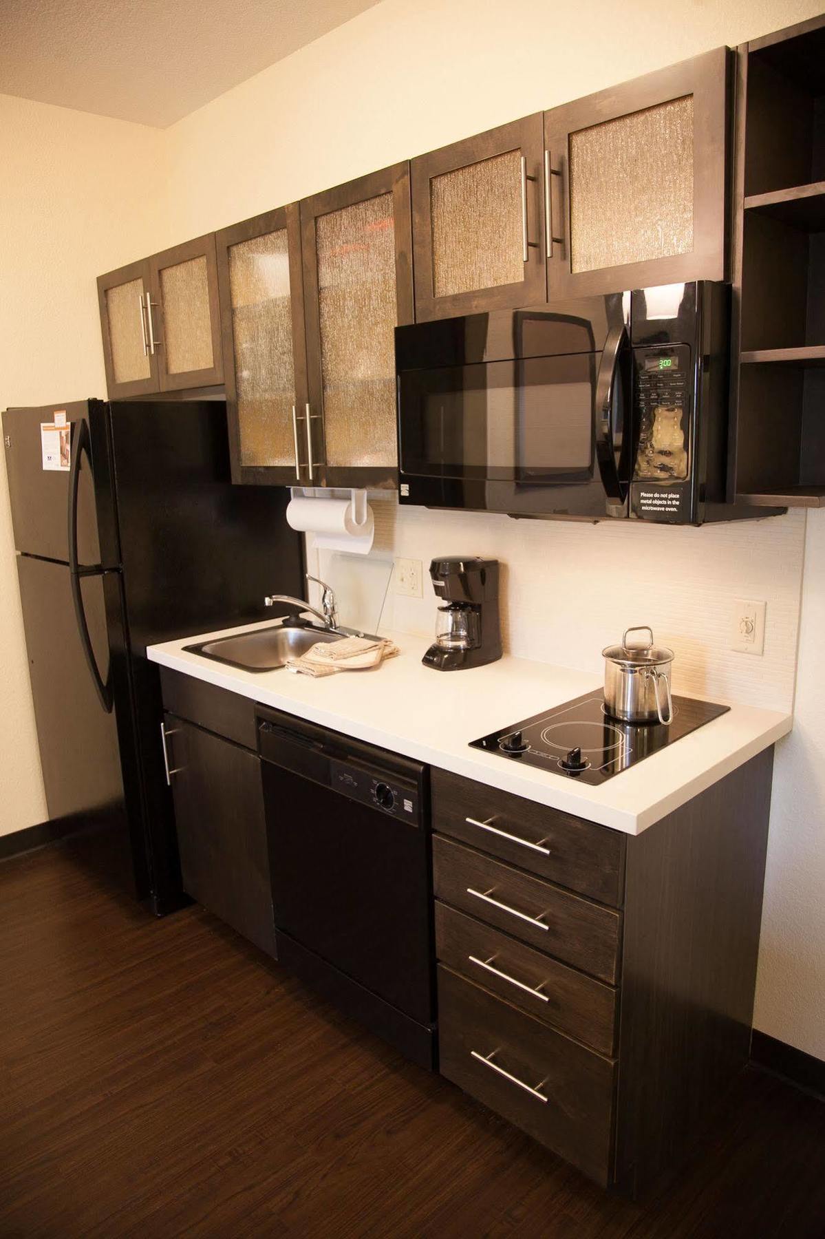 Candlewood Suites Alexandria By Ihg Exterior foto