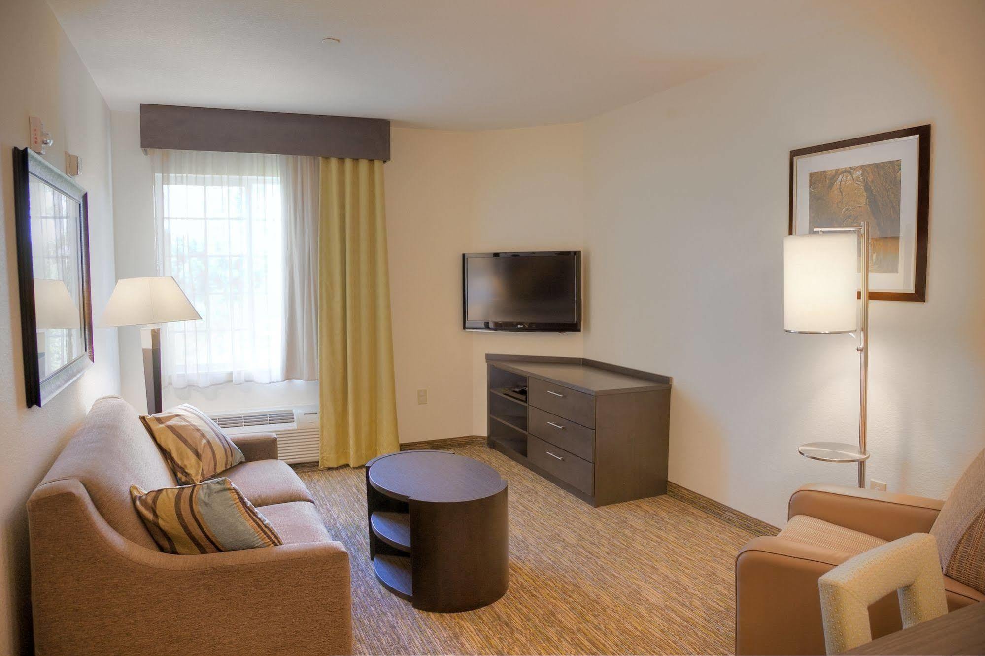 Candlewood Suites Alexandria By Ihg Exterior foto